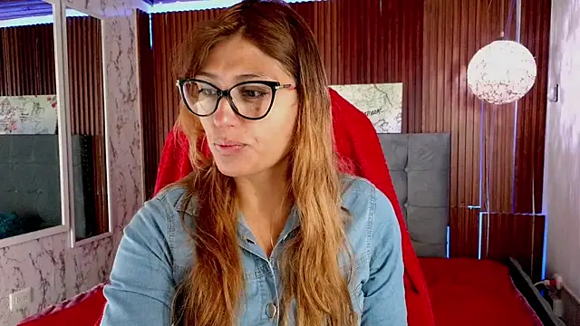 Snapshot of elena_detroya chatting on 02/14/26, 12:24 elena detroya online show from 02/14/26, 12:24