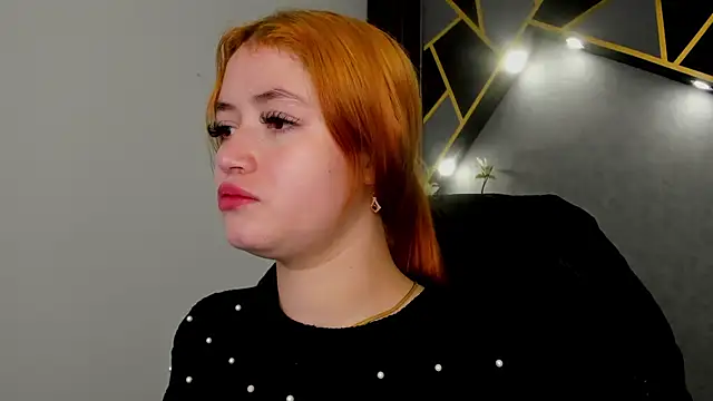 Snapshot of almma_shy chatting on 01/30/25, 03:40 almma shy online show from 01/30/25, 03:40