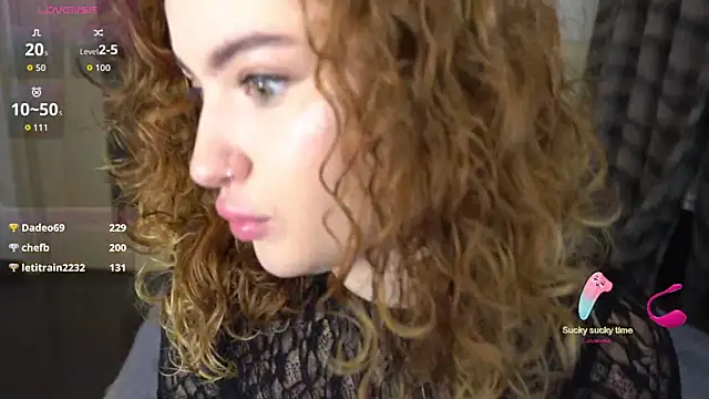 YesPussyClover online show from 10/16/25, 07:48