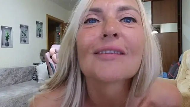 amelia blondy online show from 10/01/25, 11:38