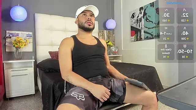 Snapshot of THIAGOXBIG chatting on 11/18/25, 01:00 THIAGOXBIG online show from 11/18/25, 01:00