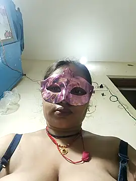 sexychutxxx7 online show from 10/16/25, 12:44