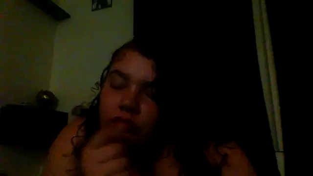 lolabun247 online show from 09/13/25, 10:37