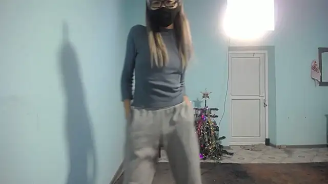 elllaaxx online show from 01/24/25, 03:32