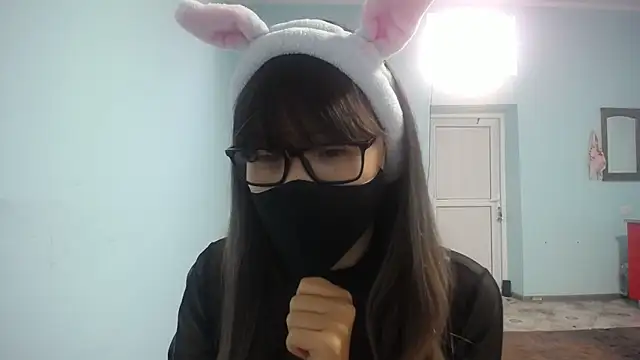 elllaaxx online show from 10/21/25, 03:51