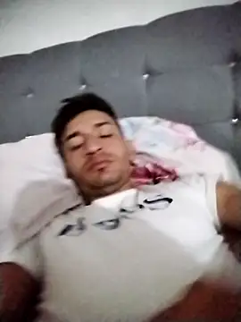 Yesiell online show from 11/03/25, 10:10