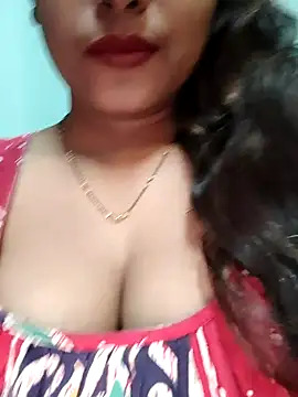 Snapshot of sexyindi_couple chatting on 01/25/25, 05:08 sexyindi couple online show from 01/25/25, 05:08