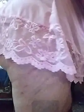 Snapshot of Lucia8600 chatting on 11/05/25, 08:31 Lucia8600 online show from 11/05/25, 08:31