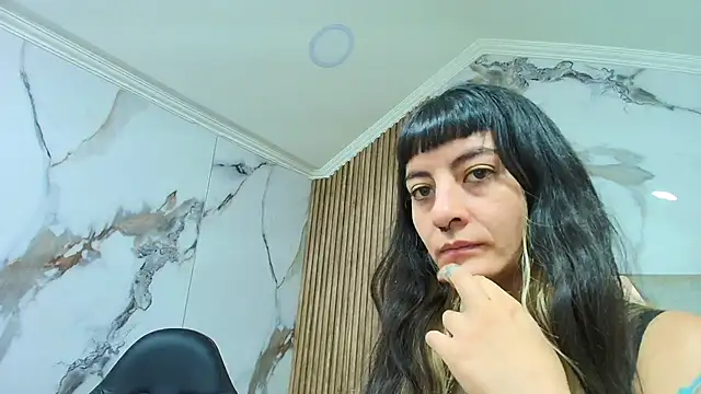 Snapshot of Naughty_Kittenm chatting on 05/19/26, 11:27 Naughty Kittenm online show from 05/19/26, 11:27