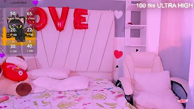 Snapshot of laurem-paulette chatting on 03/06/25, 03:02 laurem-paulette online show from 03/06/25, 03:02