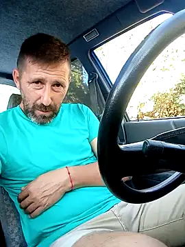 Snapshot of BZHsex chatting on 09/17/25, 01:24 BZHsex online show from 09/17/25, 01:24