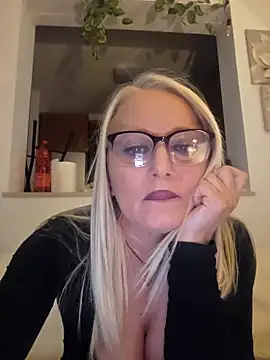 kikkastar online show from 03/21/25, 08:40