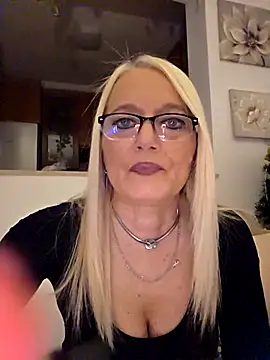 kikkastar online show from 12/14/25, 08:57