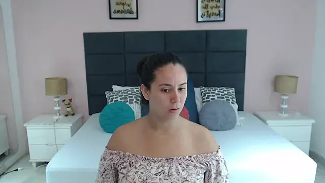 MadisonJenner online show from 01/03/25, 12:52