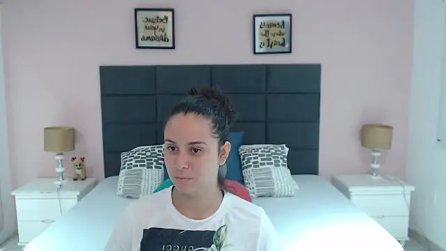 MadisonJenner online show from 01/05/25, 12:53