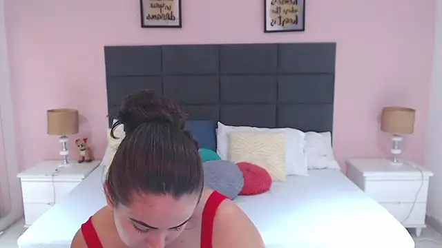 MadisonJenner online show from 01/13/25, 11:41