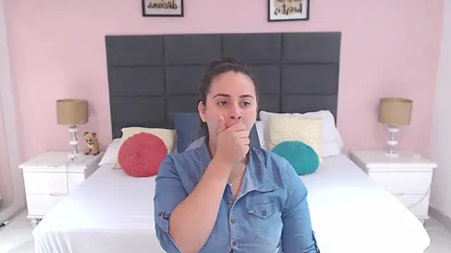 MadisonJenner online show from 01/16/25, 11:15