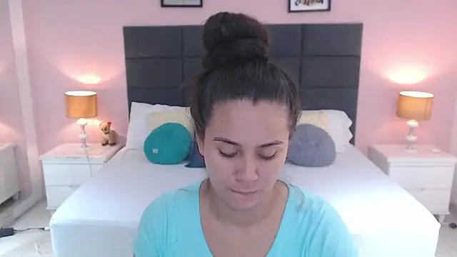 MadisonJenner online show from 01/22/25, 11:23