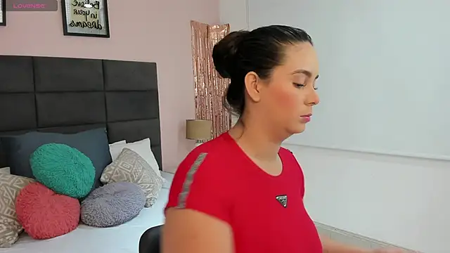 MadisonJenner online show from 02/13/26, 12:12