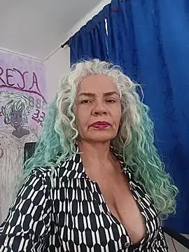 Snapshot of freyadevil333 chatting on 07/12/26, 08:11 freyadevil333 online show from 07/12/26, 08:11