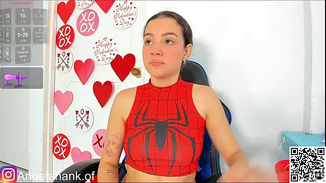 Snapshot of Angela_hank2 chatting on 03/17/25, 04:54 Angela hank2 online show from 03/17/25, 04:54