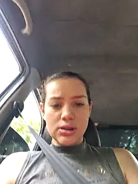 Snapshot of Angela_hank2 chatting on 11/21/25, 06:17 Angela hank2 online show from 11/21/25, 06:17