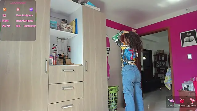 Snapshot of Angela_hank2 chatting on 11/22/25, 02:38 Angela hank2 online show from 11/22/25, 02:38