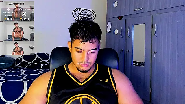 Big furry bear13 online show from 02/20/25, 04:39