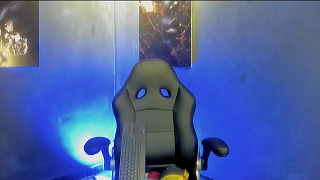 Big furry bear13 online show from 09/30/25, 05:23