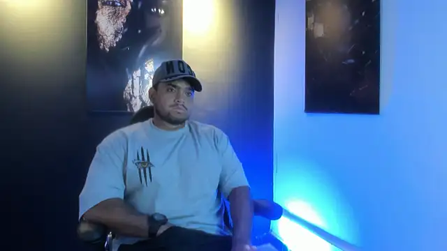 Big furry bear13 online show from 10/15/25, 05:18