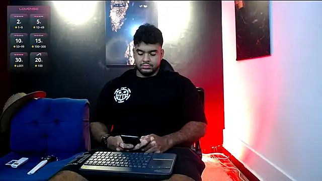 Snapshot of Big_furry_bear13 chatting on 01/06/26, 03:54 Big furry bear13 online show from 01/06/26, 03:54