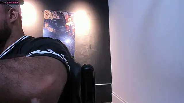 Snapshot of Big_furry_bear13 chatting on 02/11/26, 06:40 Big furry bear13 online show from 02/11/26, 06:40