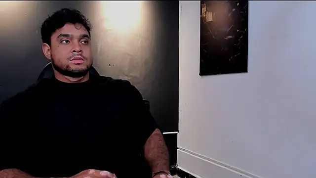 Snapshot of Big_furry_bear13 chatting on 03/18/26, 01:03 Big furry bear13 online show from 03/18/26, 01:03