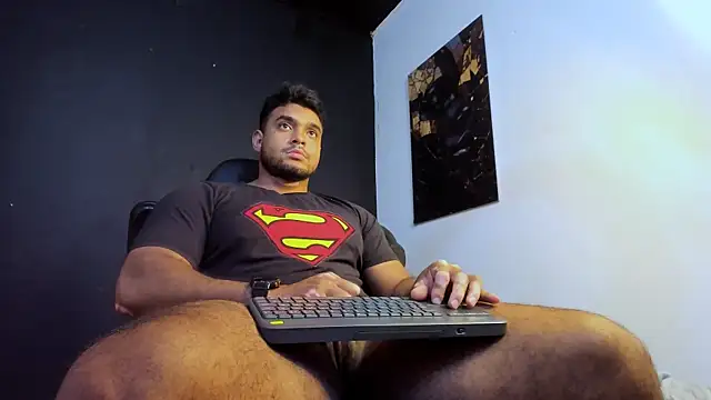 Snapshot of Big_furry_bear13 chatting on 04/14/26, 02:45 Big furry bear13 online show from 04/14/26, 02:45