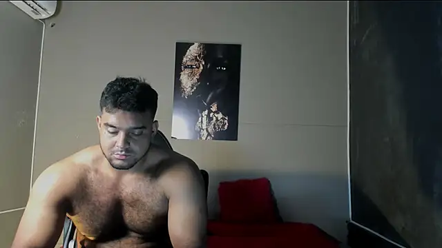 Snapshot of Big_furry_bear13 chatting on 04/17/26, 06:49 Big furry bear13 online show from 04/17/26, 06:49