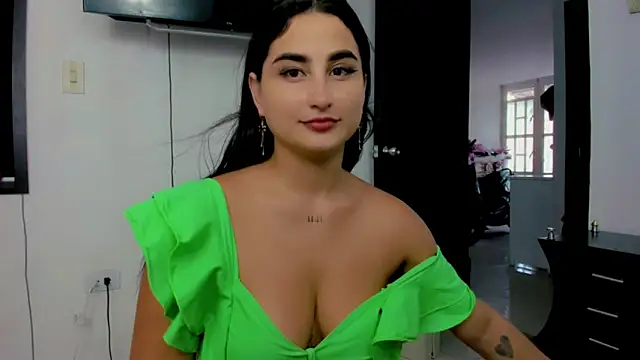 Snapshot of sunshine_uwu22 chatting on 12/02/24, 07:27 sunshine uwu22 online show from 12/02/24, 07:27