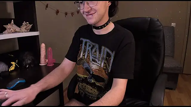 Snapshot of zackstivens chatting on 02/10/25, 01:03 zackstivens online show from 02/10/25, 01:03