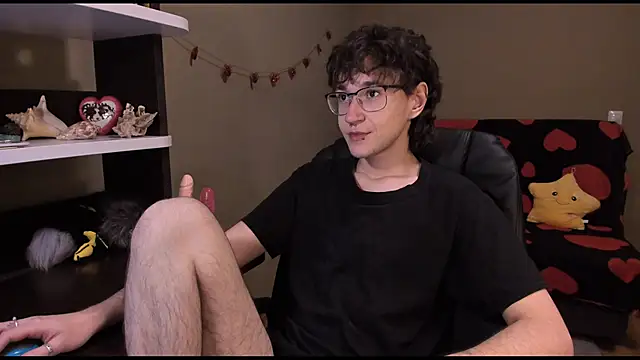 Snapshot of zackstivens chatting on 02/20/25, 12:19 zackstivens online show from 02/20/25, 12:19