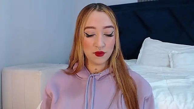 MollyCruz online show from 03/17/25, 11:42