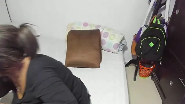 Snapshot of Mrs_mommy_ chatting on 02/13/25, 08:13 Mrs mommy online show from 02/13/25, 08:13