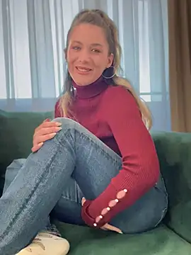 HotXMom online show from 01/11/25, 10:19