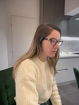 HotXMom online show from 01/16/25, 04:38