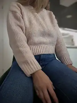 HotXMom online show from 01/23/25, 07:54