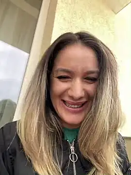 HotXMom online show from 03/13/25, 10:36