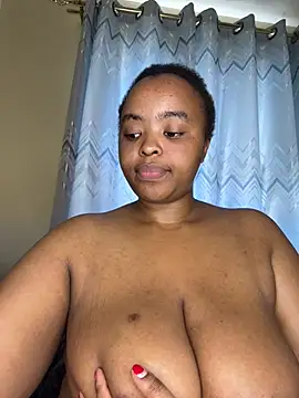 Snapshot of Linahlove chatting on 03/10/26, 10:09 Linahlove online show from 03/10/26, 10:09