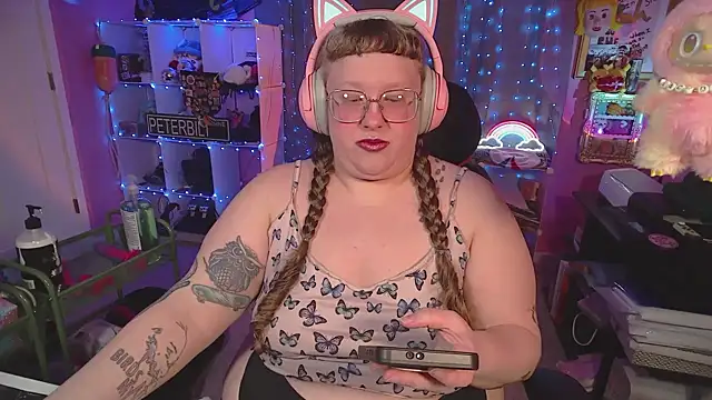 Snapshot of FatVeronica chatting on 03/14/26, 09:15 FatVeronica online show from 03/14/26, 09:15