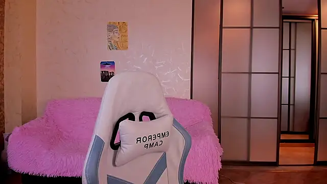 Snapshot of Ksuhesa chatting on 03/14/26, 08:09 Ksuhesa online show from 03/14/26, 08:09