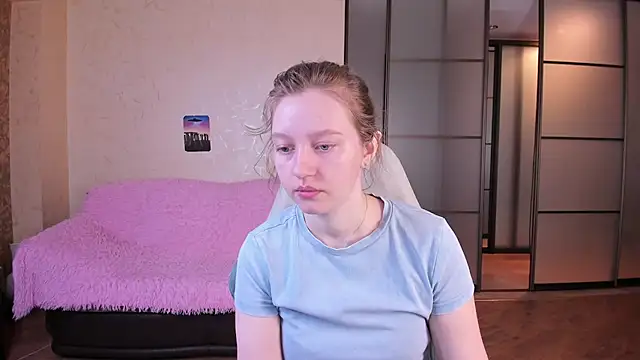 Snapshot of Ksuhesa chatting on 03/29/26, 01:05 Ksuhesa online show from 03/29/26, 01:05