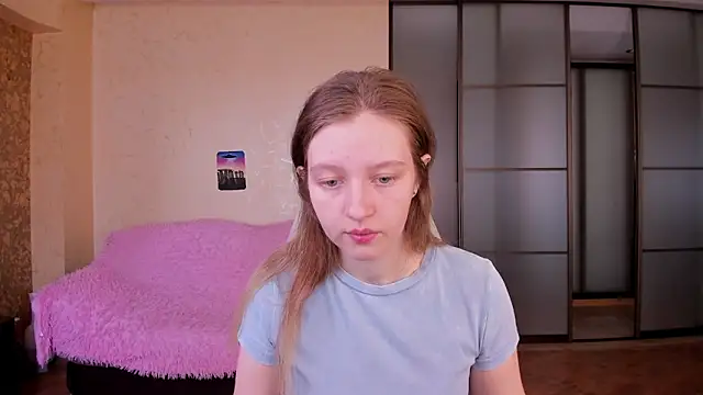 Snapshot of Ksuhesa chatting on 04/02/26, 03:26 Ksuhesa online show from 04/02/26, 03:26