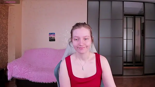 Snapshot of Ksuhesa chatting on 04/03/26, 01:03 Ksuhesa online show from 04/03/26, 01:03